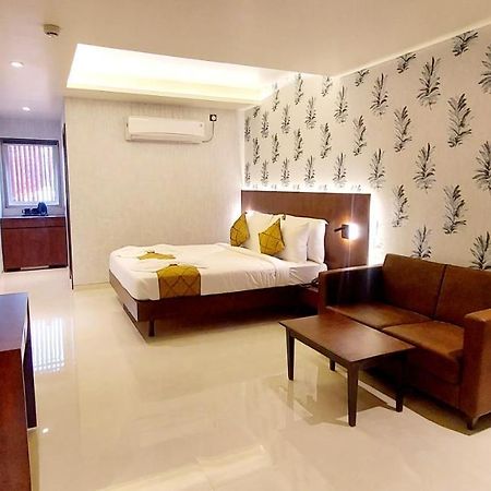 Hotel Madhuban Silvassa Zewnętrze zdjęcie