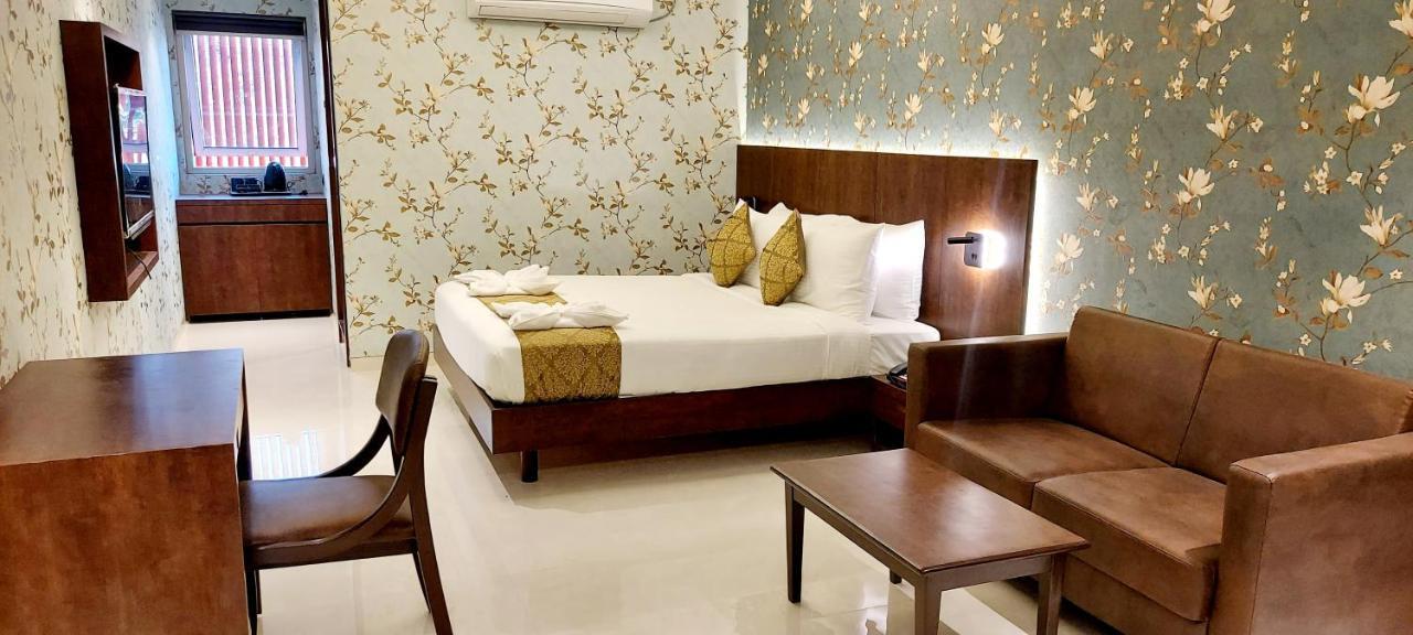 Hotel Madhuban Silvassa Zewnętrze zdjęcie