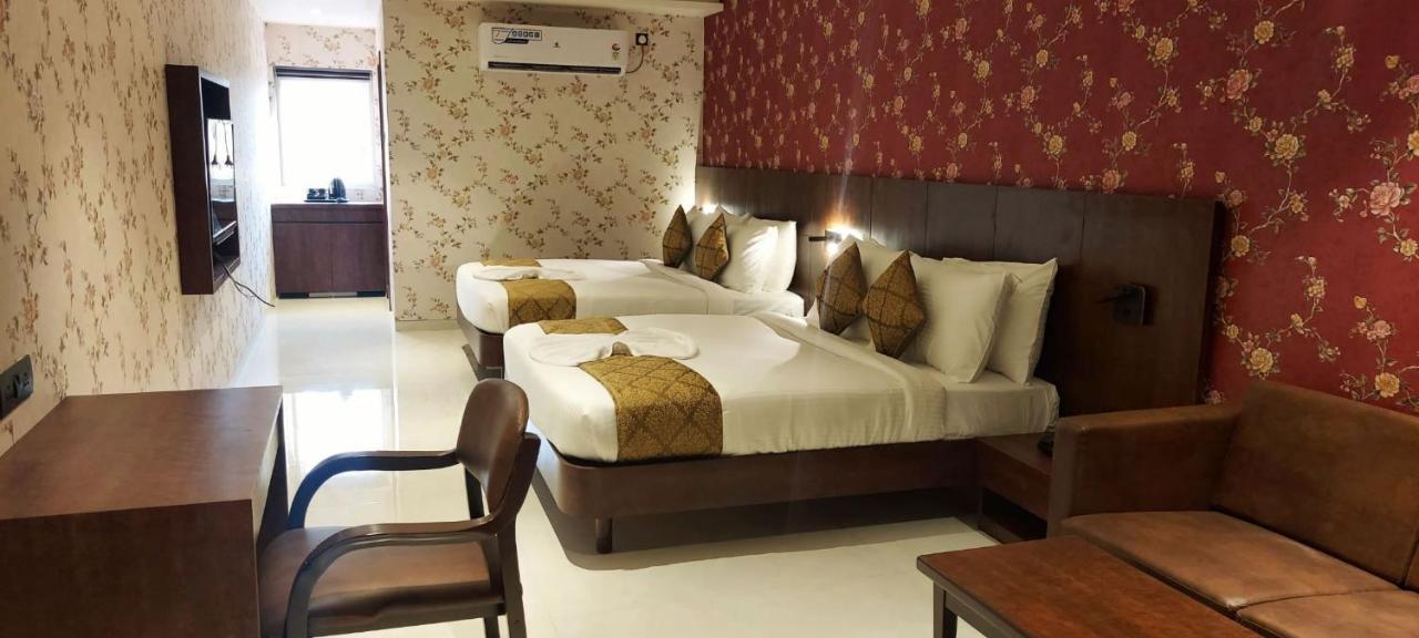 Hotel Madhuban Silvassa Zewnętrze zdjęcie